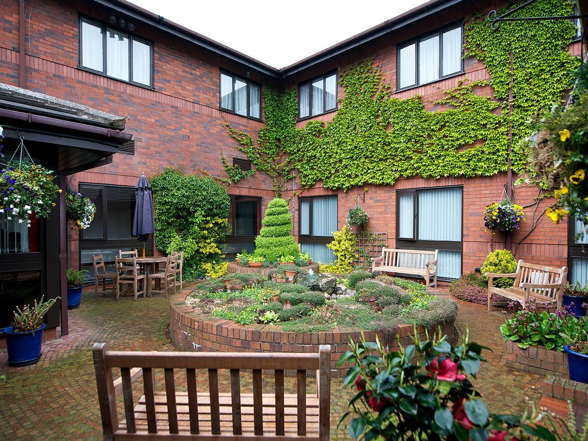 Warwick Conferences - Radcliffe Hotel Coventry Exterior photo